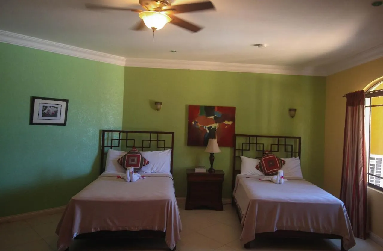 Villa Luxury 10 Bedroom Villa-Millbrooks Montego Bay