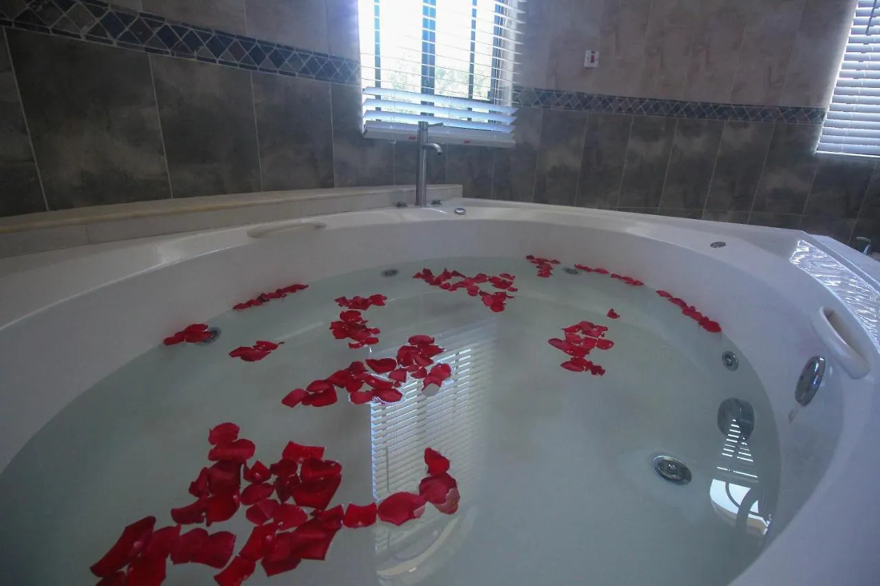 Luxury 10 Bedroom Villa-Millbrooks Montego Bay