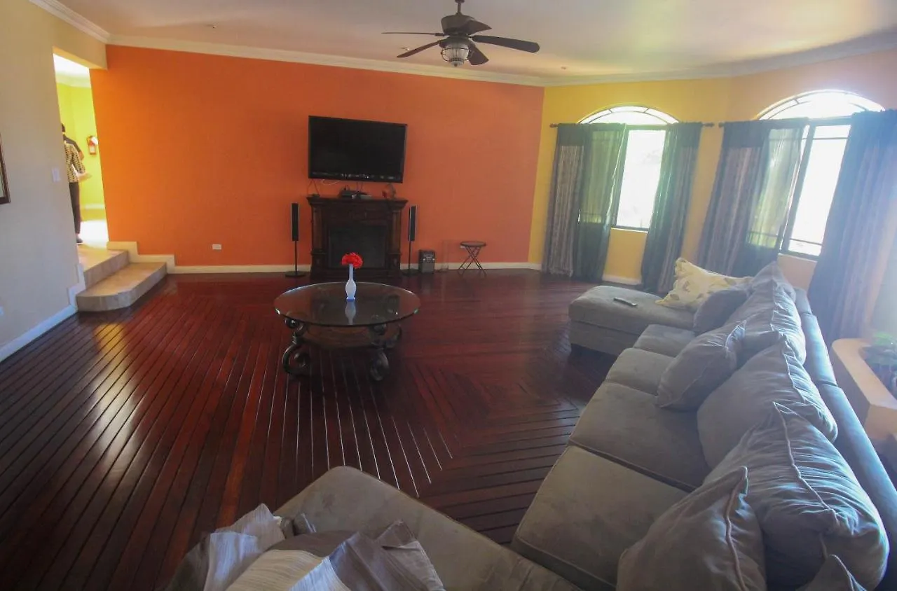 Luxury 10 Bedroom Villa-Millbrooks Montego Bay Jamaika